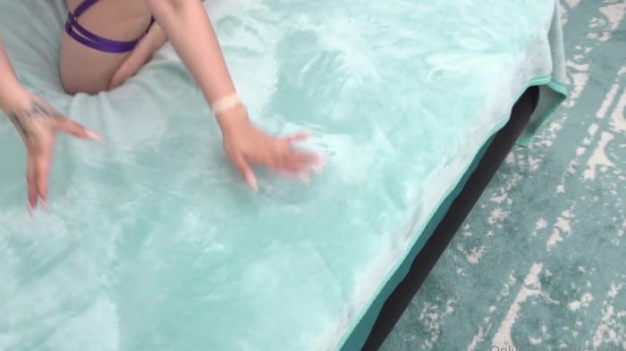 [OF-Chuckpov] Mila Milkshake [1080p]